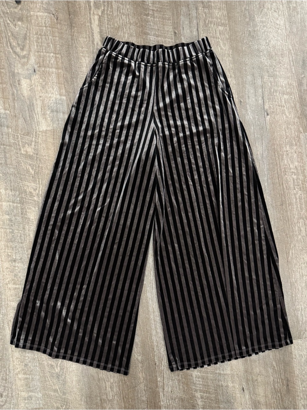 Wide Leg Striped Velvet Pants Pockets Sz M/L Goth